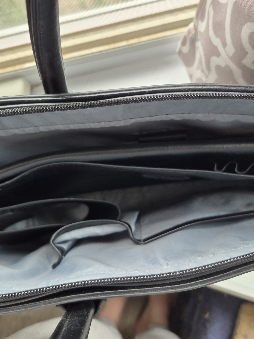 Pixie Mood Greta Work Tote – Black | Like New - Picture 2 of 2